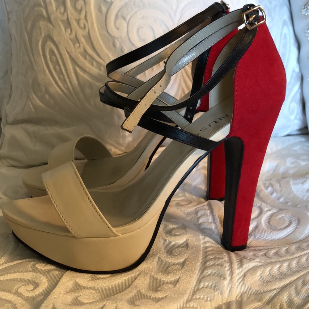 Platform heels - Picture 2 of 3